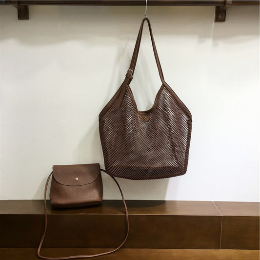 Hollow grid seaside leisure vacation shoulder bag