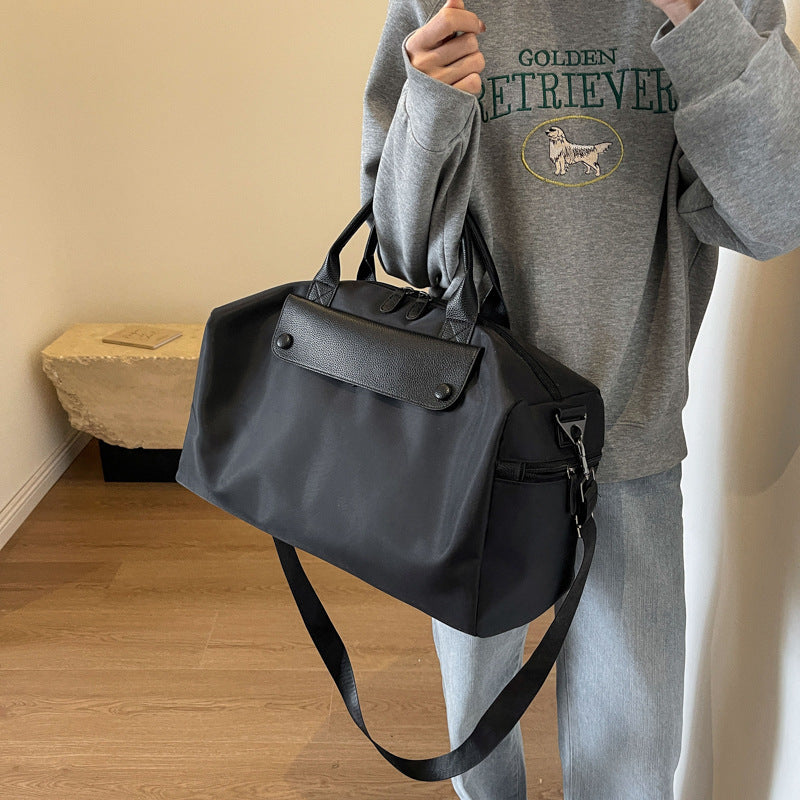 Fashionable and casual lightweight large capacity fitness travel bag