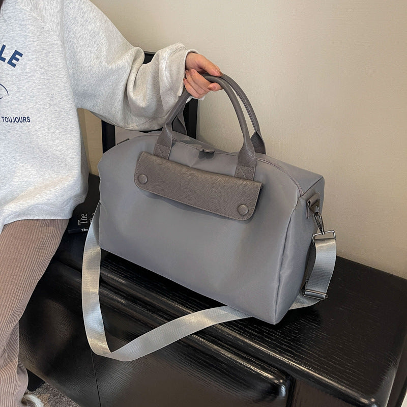 Fashionable and casual lightweight large capacity fitness travel bag