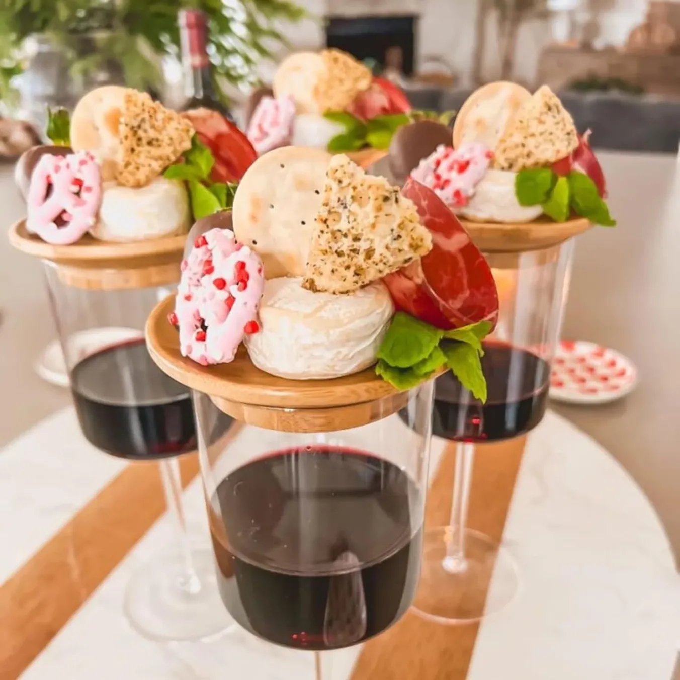 Jcpnneys - Wine Glass Charcuterie Topper